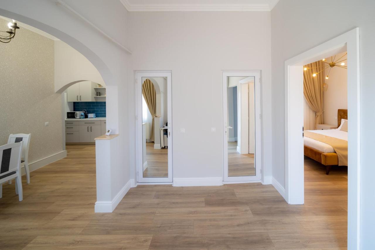Bluesky Ultra-Central Premium Apartment Oradea Extérieur photo