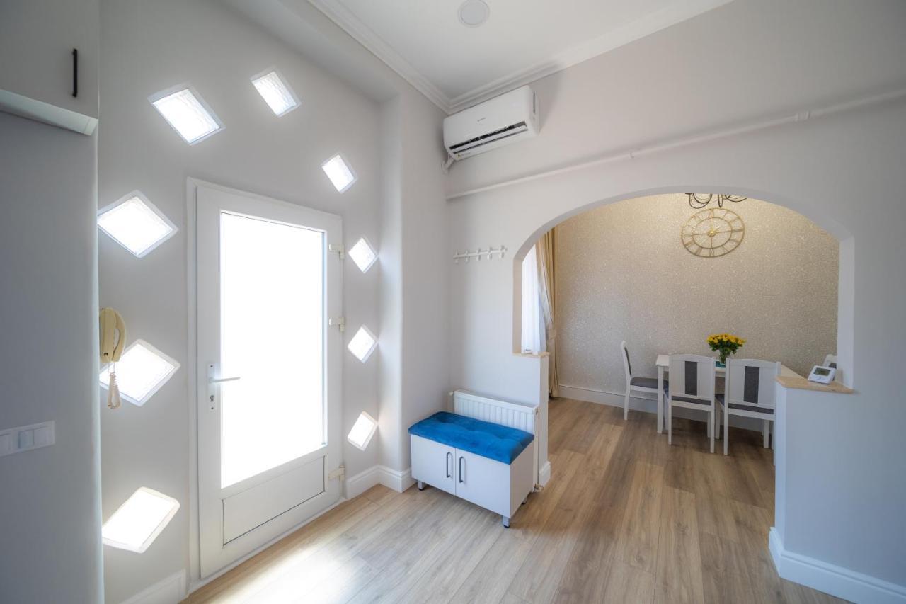 Bluesky Ultra-Central Premium Apartment Oradea Extérieur photo