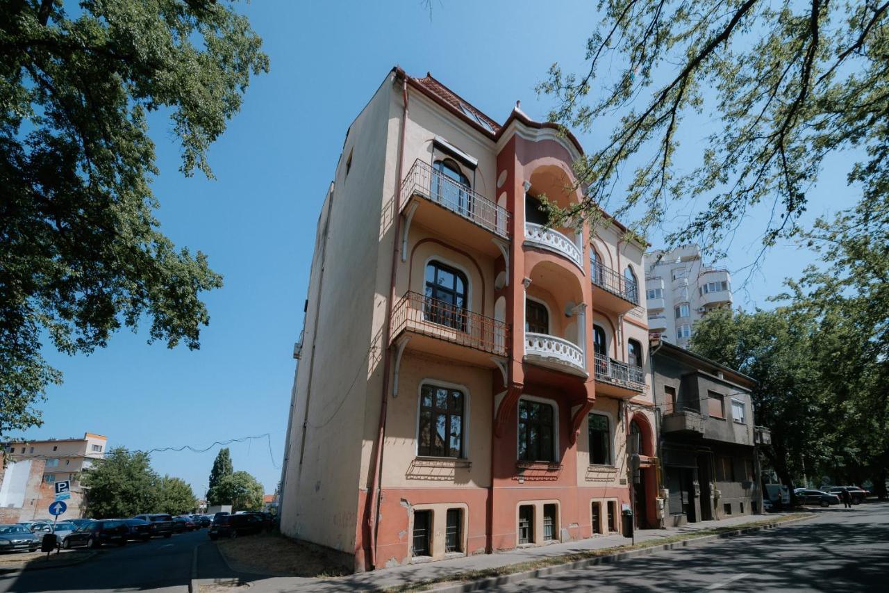 Bluesky Ultra-Central Premium Apartment Oradea Extérieur photo